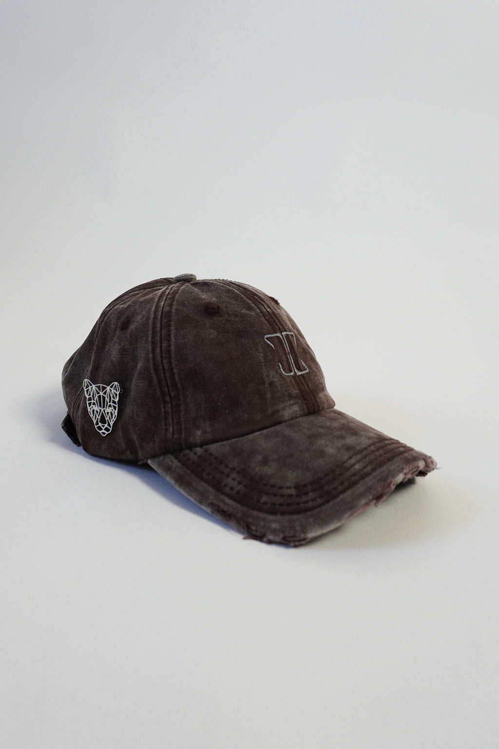 Brown Cap Born on Edge