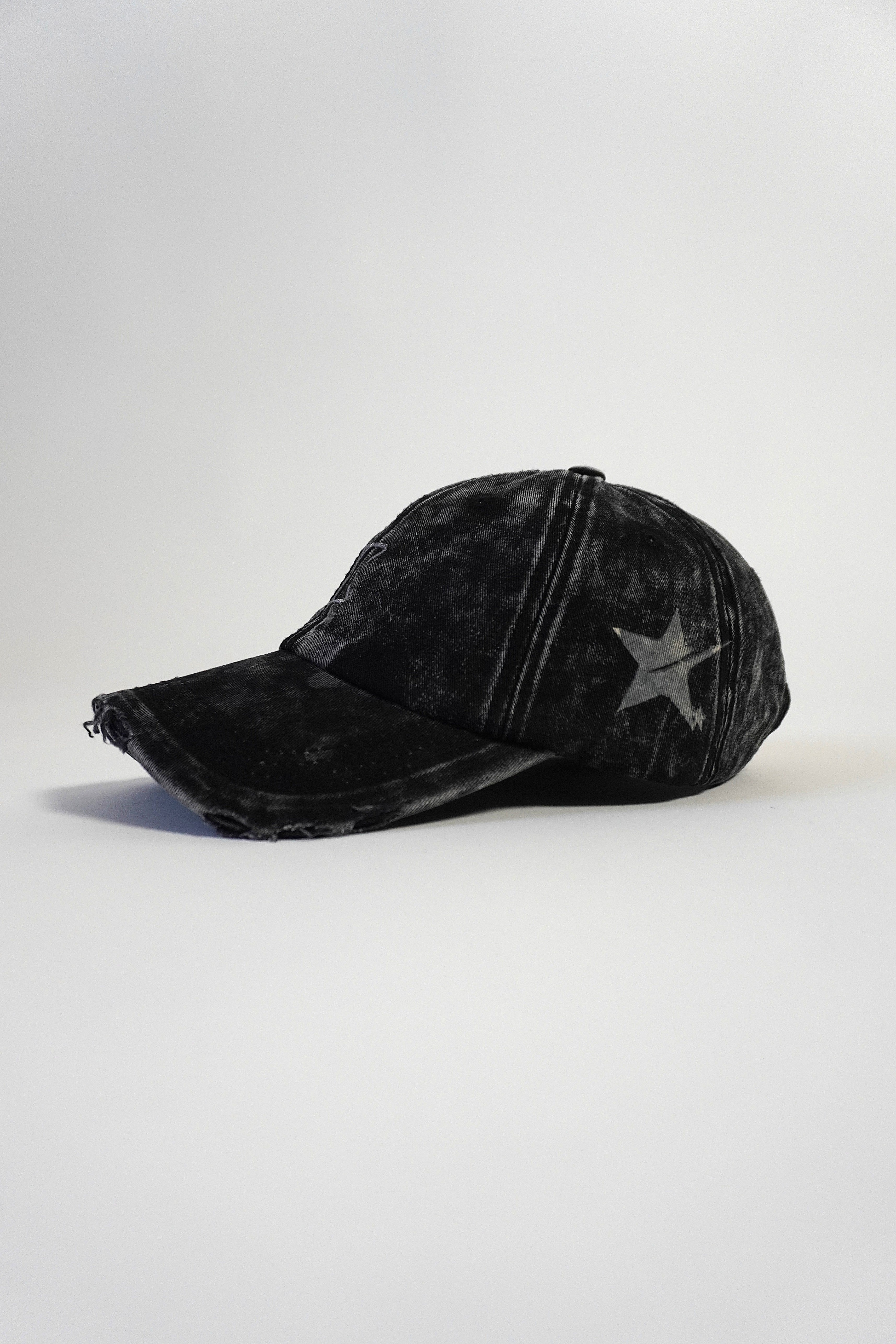 Black Cap Born on Edge